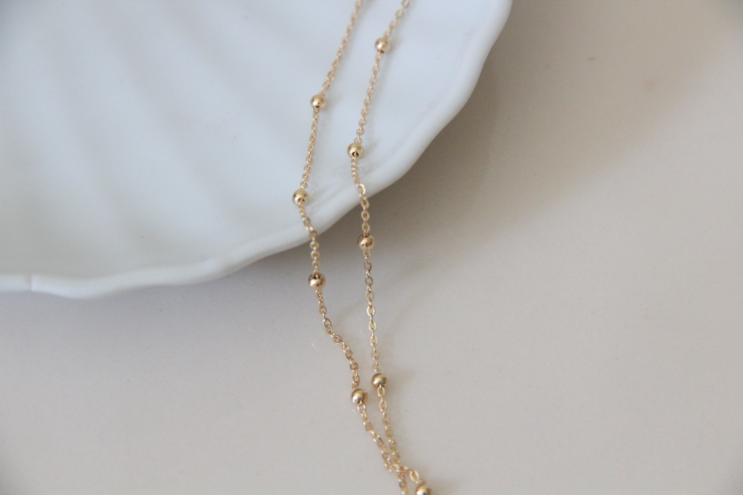 Beaded chain necklace